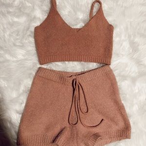 Fuzzy pink short set